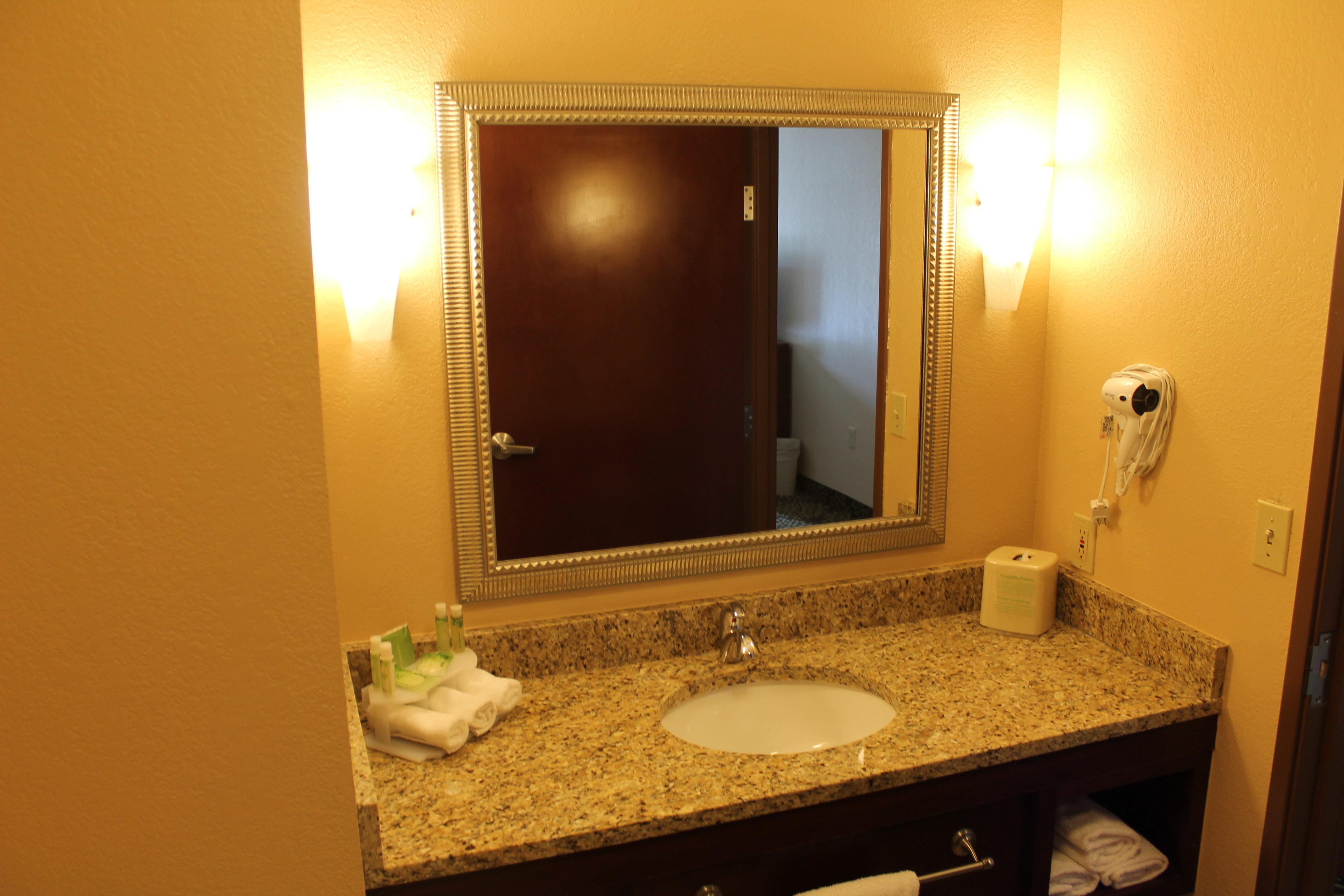 Holiday Inn Express Hotel & Suites Starkville, An Ihg Hotel Εξωτερικό φωτογραφία