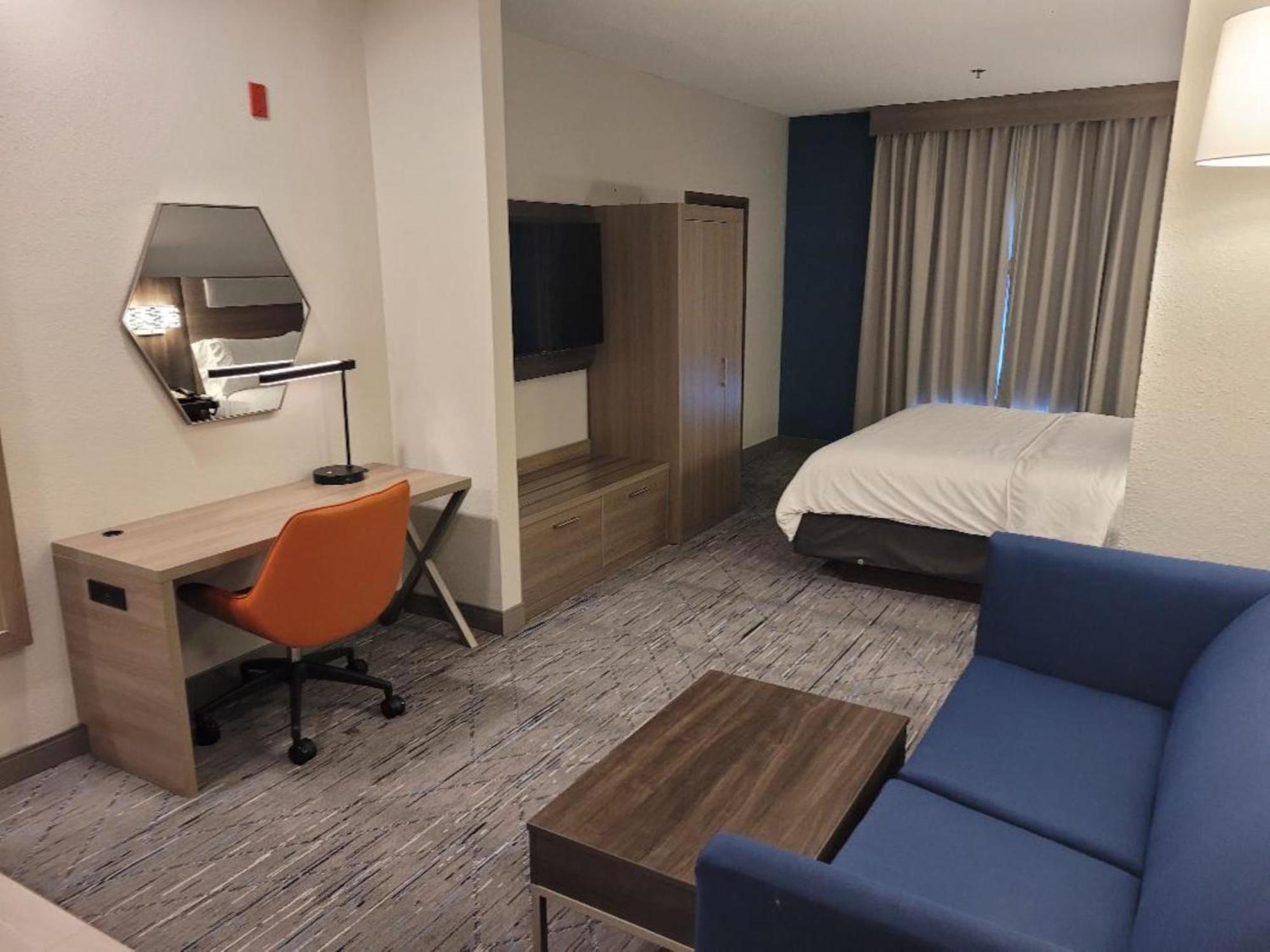 Holiday Inn Express Hotel & Suites Starkville, An Ihg Hotel Εξωτερικό φωτογραφία