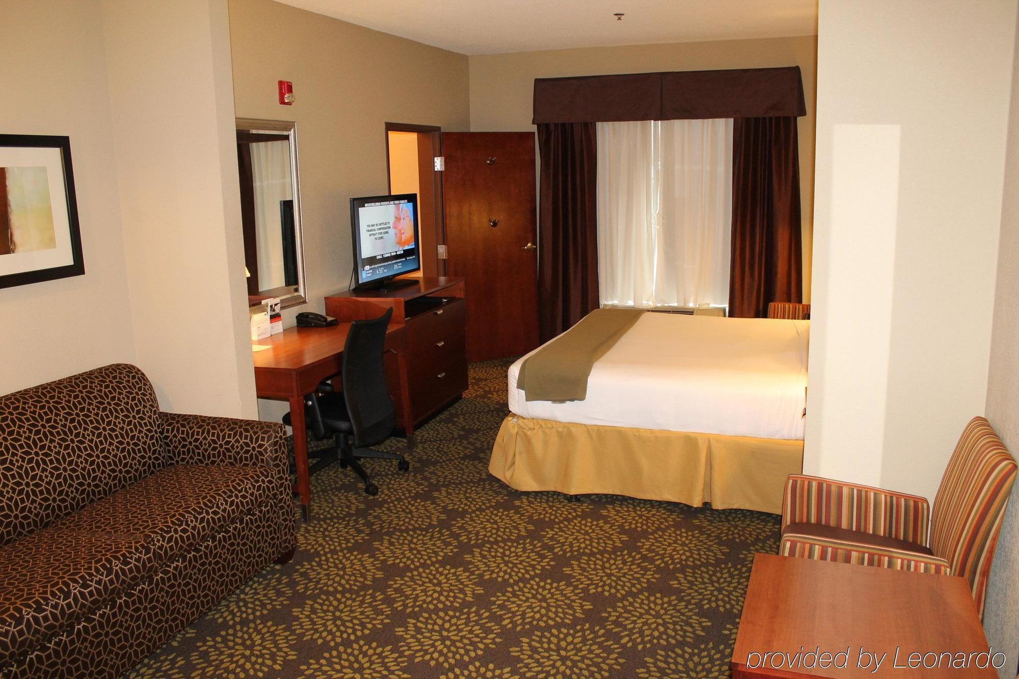 Holiday Inn Express Hotel & Suites Starkville, An Ihg Hotel Εξωτερικό φωτογραφία