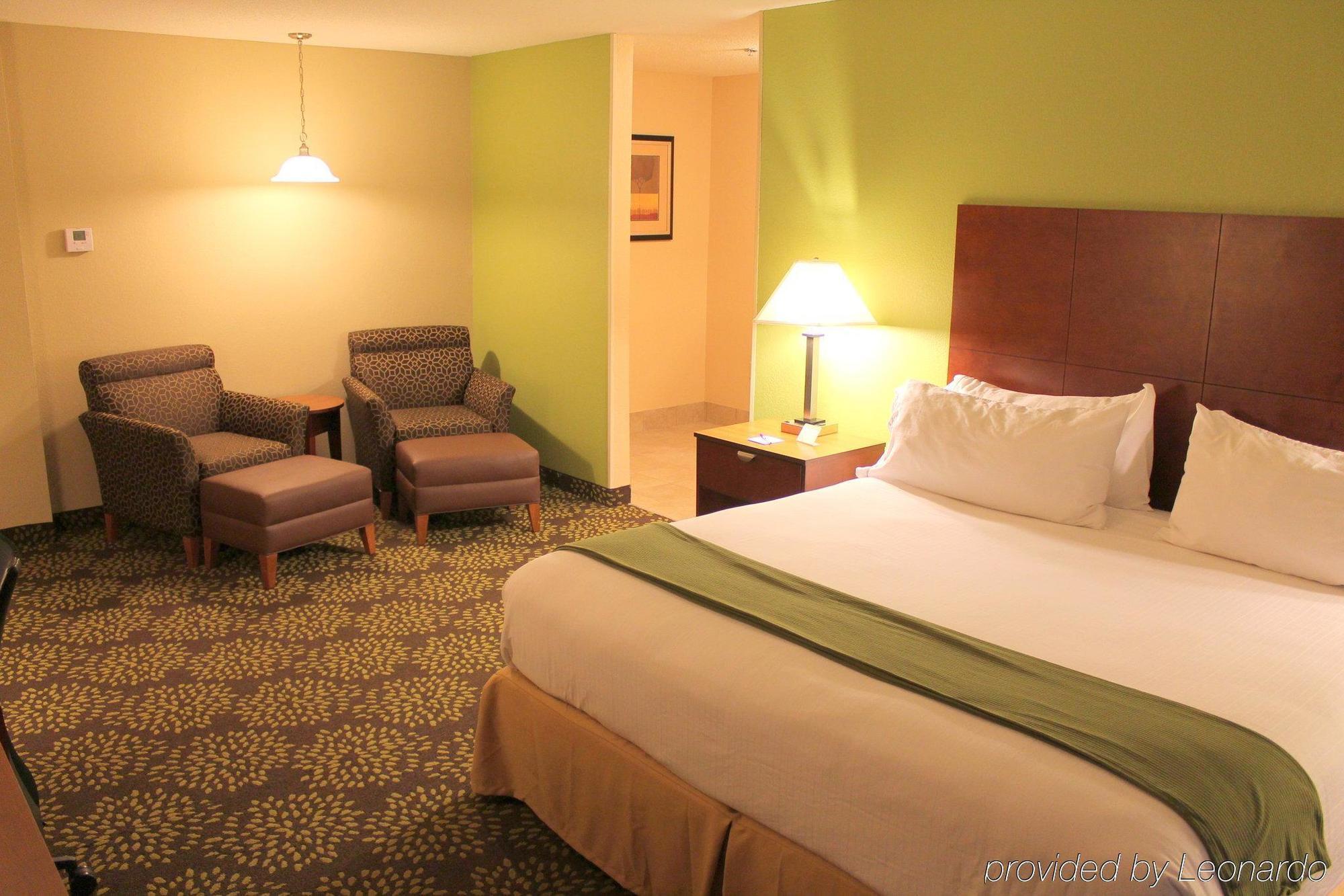 Holiday Inn Express Hotel & Suites Starkville, An Ihg Hotel Εξωτερικό φωτογραφία
